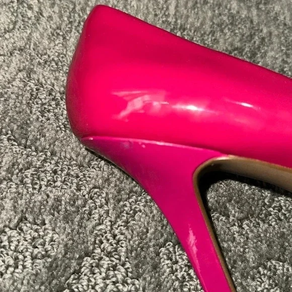 •Jessica Simpson pink patent platform stiletto• - Picture 5 of 10